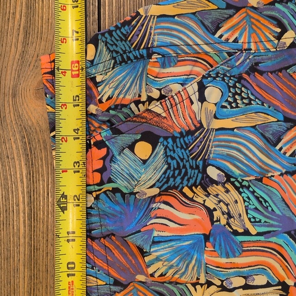 Patagonia Women's Abstract Pattern Shorts - Blue and Orange - Picture 9 of 11